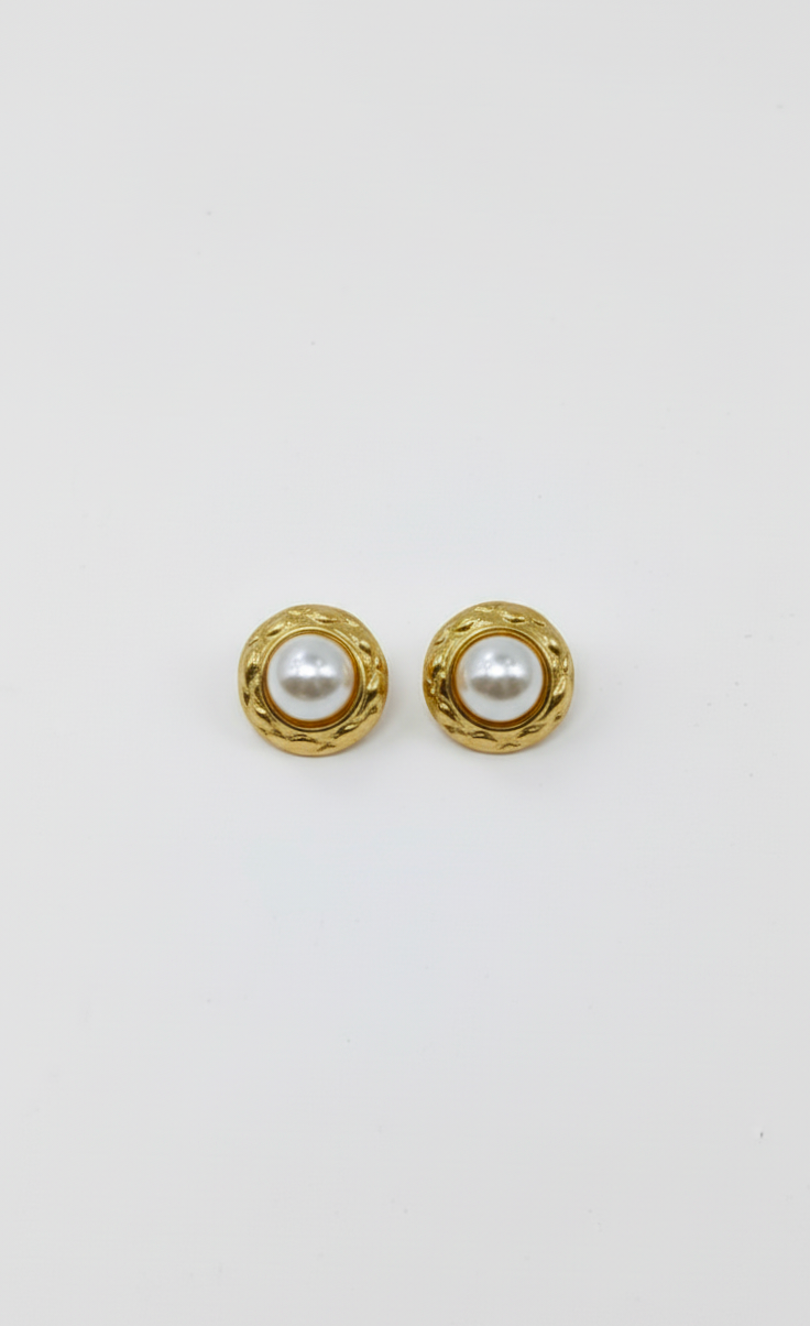 Vintage Pearl Button Earrings